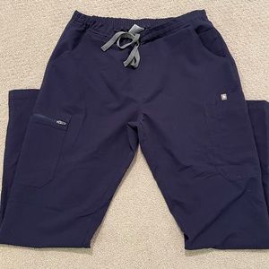 Figs Womens Yola skinny scrub pants size medium. Navy blue
